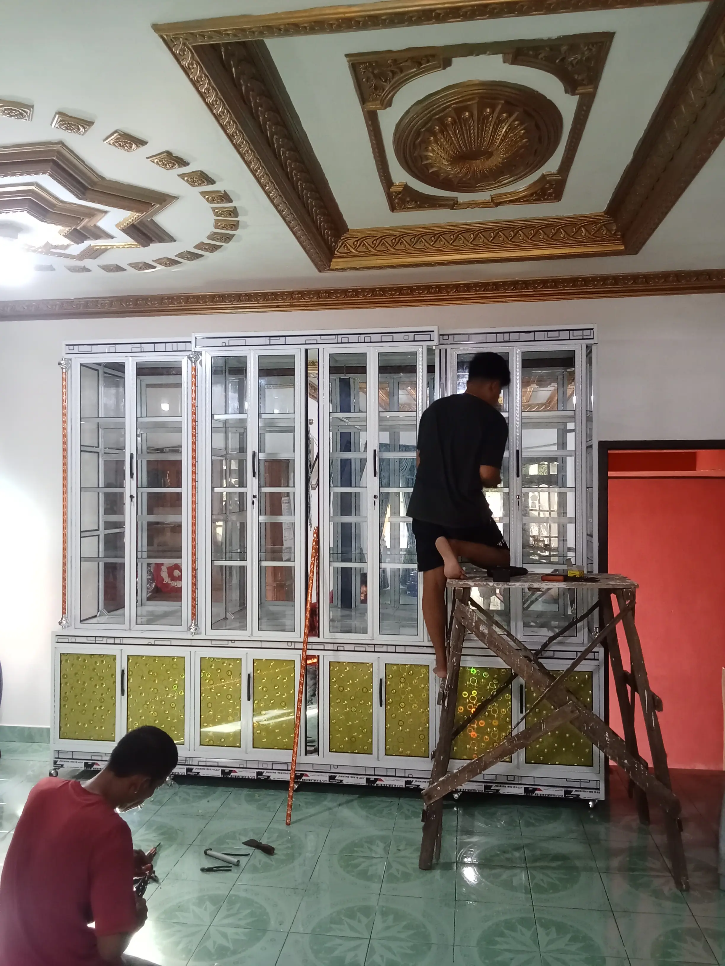 Jasa pembuatan lemari alumunium